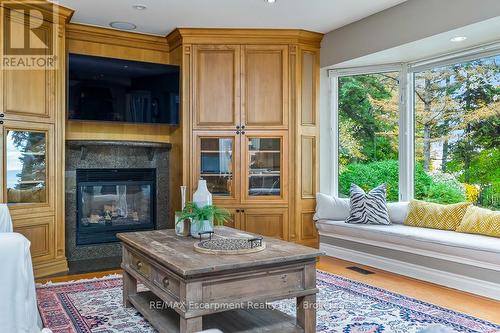 2372 Carrington Place, Oakville (Fd Ford), ON - Indoor Photo Showing Living Room With Fireplace