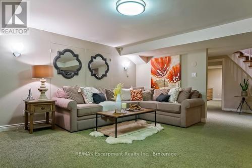 2372 Carrington Place, Oakville (Fd Ford), ON - Indoor Photo Showing Living Room