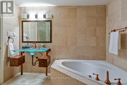 2372 Carrington Place, Oakville (Fd Ford), ON - Indoor Photo Showing Bathroom