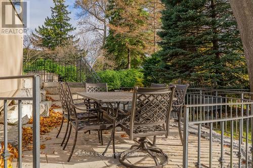 2372 Carrington Place, Oakville (Fd Ford), ON - Outdoor