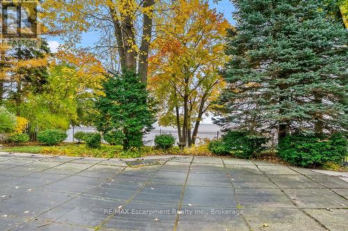 2372 Carrington Place, Oakville (Fd Ford), ON - Outdoor