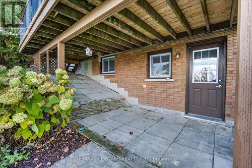 1565 Cherryhill Road, Peterborough (Monaghan Ward 2), ON - Outdoor With Exterior