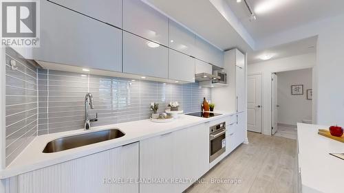 608 - 18 Rouge Valley Drive W, Markham, ON - Indoor Photo Showing Kitchen With Upgraded Kitchen