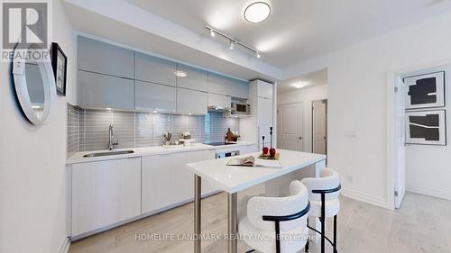 608 - 18 Rouge Valley Drive W, Markham, ON - Indoor Photo Showing Kitchen With Upgraded Kitchen