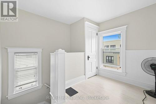 14 Bond Street, St. Catharines (Downtown), ON - Indoor