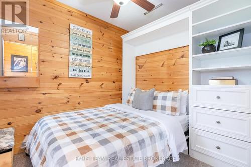 12 Cabin Crescent, Wasaga Beach, ON - Indoor Photo Showing Bedroom