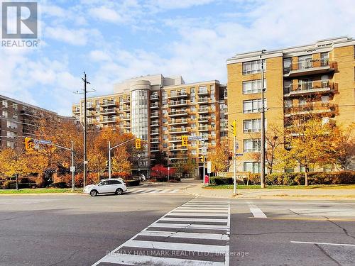 214 - 650 LAWRENCE AVENUE W  Toronto, ON M6A 3E8