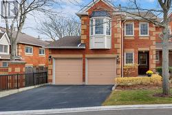 30 - 1415 HAZELTON BOULEVARD  Burlington, ON L7P 4W6