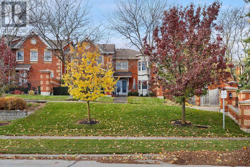 30 - 1415 Hazelton Boulevard, Burlington, ON - Outdoor