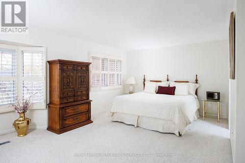 30 - 1415 Hazelton Boulevard, Burlington, ON - Indoor Photo Showing Bedroom