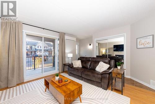 608 - 204 Eliot Street, Clarence-Rockland, ON - Indoor Photo Showing Living Room