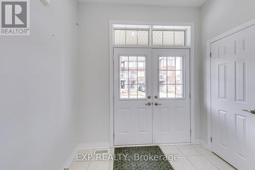 142 Toucan Trail, Oakville, ON - Indoor Photo Showing Other Room