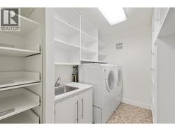 Laundry + Pantry - 