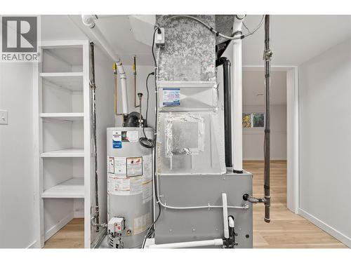 800 20Th Street Se, Salmon Arm, BC - Indoor Photo Showing Basement