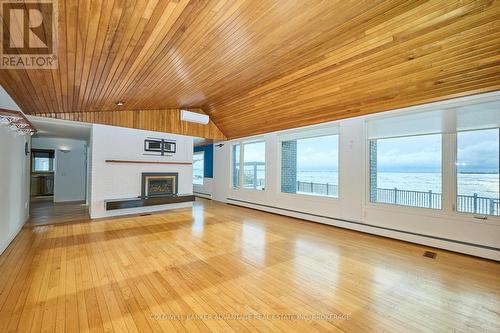 13 Lakewood Crescent, Port Colborne (Sugarloaf), ON - Indoor With Fireplace