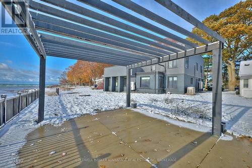 13 Lakewood Crescent, Port Colborne (Sugarloaf), ON - Outdoor With Body Of Water