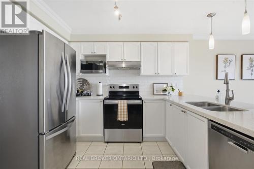 61 Aster Crescent, Whitby (Brooklin), ON - Indoor Photo Showing Kitchen With Stainless Steel Kitchen With Double Sink