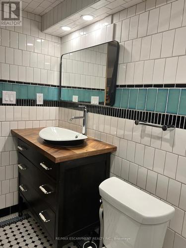 Lower - 306 Wexford Avenue S, Hamilton, ON - Indoor Photo Showing Bathroom