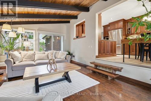 4 Cedar Street, Port Colborne (Sugarloaf), ON - Indoor Photo Showing Living Room