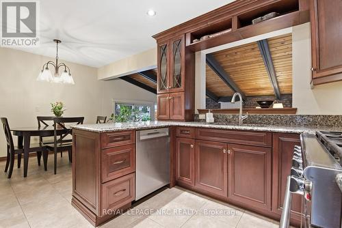 4 Cedar Street, Port Colborne (Sugarloaf), ON - Indoor Photo Showing Kitchen