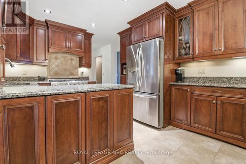 4 Cedar Street, Port Colborne (Sugarloaf), ON - Indoor Photo Showing Living Room With Fireplace