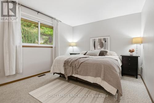 4 Cedar Street, Port Colborne (Sugarloaf), ON - Indoor Photo Showing Bedroom
