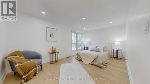 4115 Marigold Crescent, Mississauga, ON - Indoor Photo Showing Bedroom