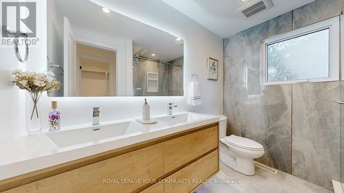 4115 Marigold Crescent, Mississauga, ON - Indoor Photo Showing Bathroom