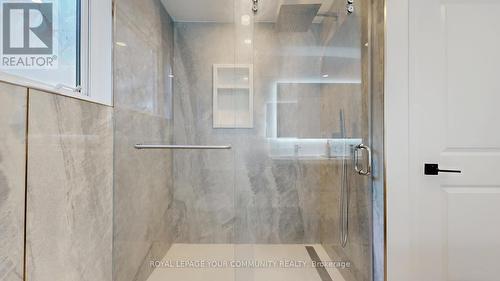 4115 Marigold Crescent, Mississauga, ON - Indoor Photo Showing Bathroom