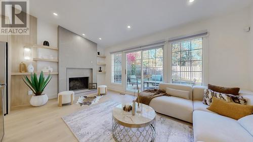 4115 Marigold Crescent, Mississauga, ON - Indoor Photo Showing Living Room With Fireplace