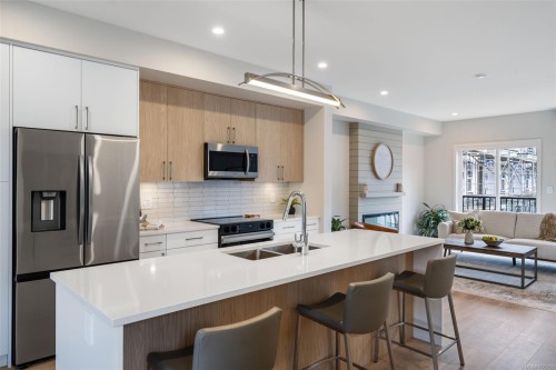 1067 Arcadiawood Lane, Langford, BC 