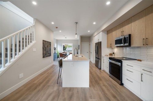 1067 Arcadiawood Lane, Langford, BC 