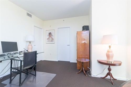 105-100 Saghalie Rd, Victoria, BC - Indoor Photo Showing Office