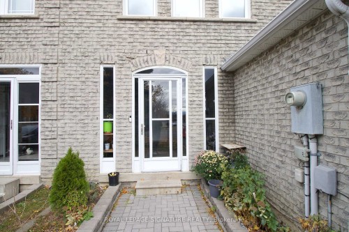 5125 Salishan Circle, Mississauga, ON 