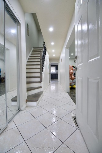 5125 Salishan Circle, Mississauga, ON 