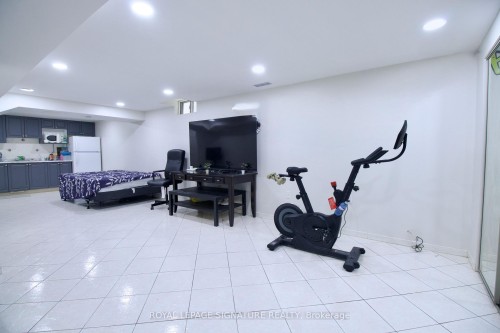 5125 Salishan Circle, Mississauga, ON 