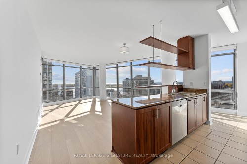 1703-5 Mariner Terrace, Toronto, ON - Indoor Photo Showing Kitchen