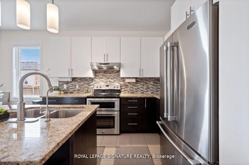 436 Galbraith Street, Shelburne, ON - Indoor Photo Showing Kitchen With Double Sink With Upgraded Kitchen