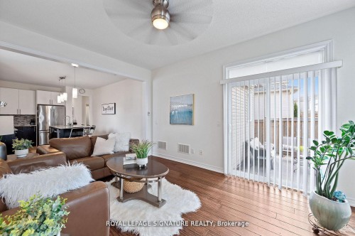 436 Galbraith Street, Shelburne, ON - Indoor Photo Showing Living Room