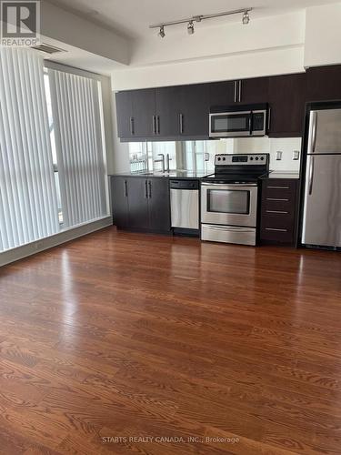 537 - 2885 Bayview Avenue, Toronto, ON - Indoor Photo Showing Kitchen