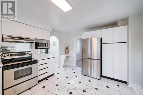 4762 14Th Avenue, Markham, ON - Indoor Photo Showing Kitchen