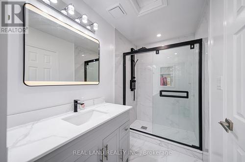 4762 14Th Avenue, Markham, ON - Indoor Photo Showing Bathroom