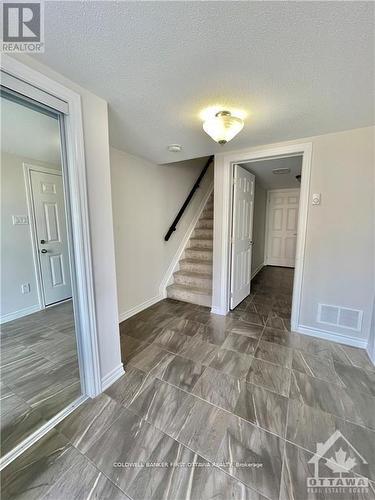 339 Pumpkinseed Crescent, Ottawa, ON - Indoor Photo Showing Other Room