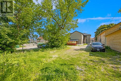 2 - 1130 King Street E, Cambridge, ON - Outdoor