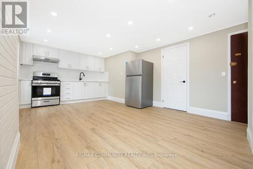 2 - 1130 King Street E, Cambridge, ON - Indoor Photo Showing Kitchen