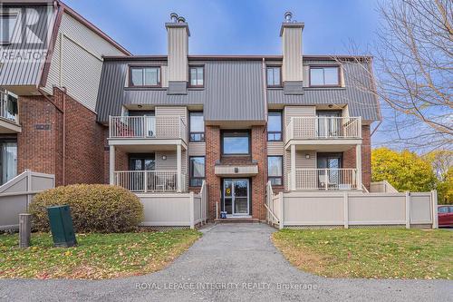 7 - 6 SWEETBRIAR CIRCLE  Ottawa, ON K2J 2K4