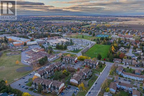 7 - 6 Sweetbriar Circle, Ottawa, ON - Outdoor With View