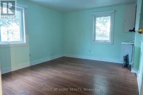 22 Westmount Street, Oshawa, ON - Indoor Photo Showing Other Room