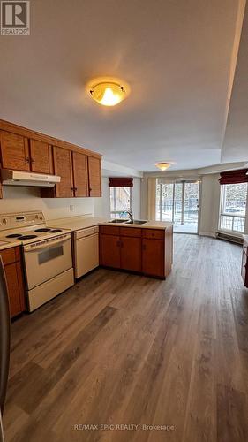 Lower - 24 Cairns Drive, Markham, ON - Indoor Photo Showing Kitchen