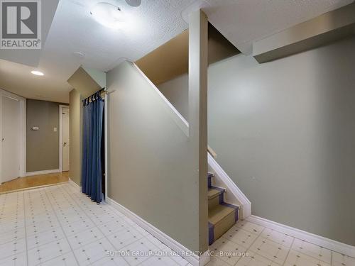 3453 Hannibal Road, Burlington, ON - Indoor Photo Showing Other Room